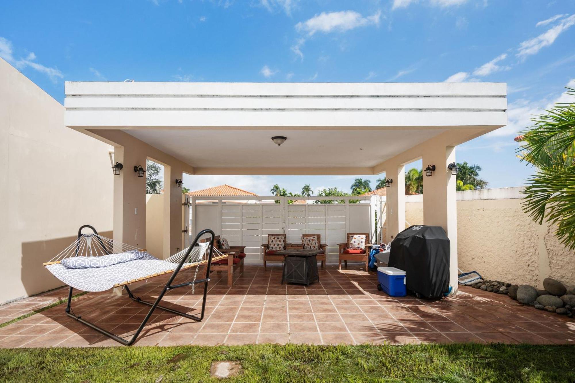 4 Bedroom Family Reserve With Pool Home Dorado Exterior photo